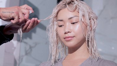 Blond Absolu How to care for faux blonde hair Article Kérastase