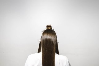 Omviklet hestehale Tutorial 2 Kerastase