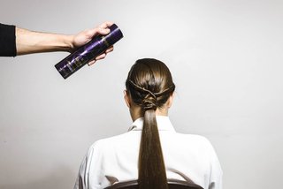 Omviklet hestehale Tutorial 9 Kerastase